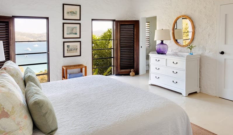 SEA VIEW COTTAGE BEDROOM